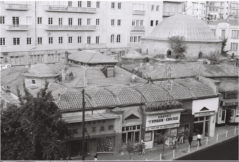 Pas 37 vitesh nën skela, restaurohet Xhamia Hamza Bej në Selanik (foto galeri)